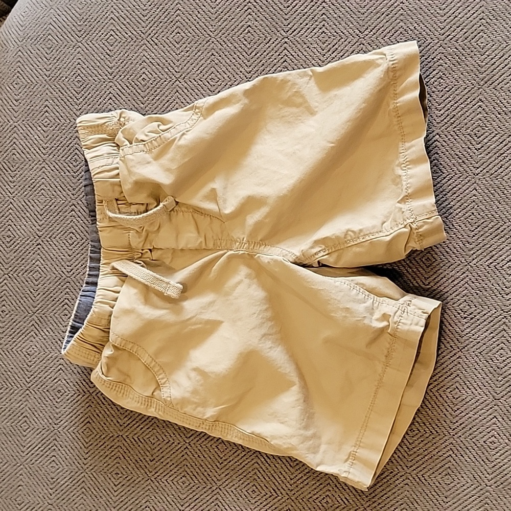SALE!! 2 Pairs GAP Tan/Biege Boys Cargo Shorts Sz 2, 6